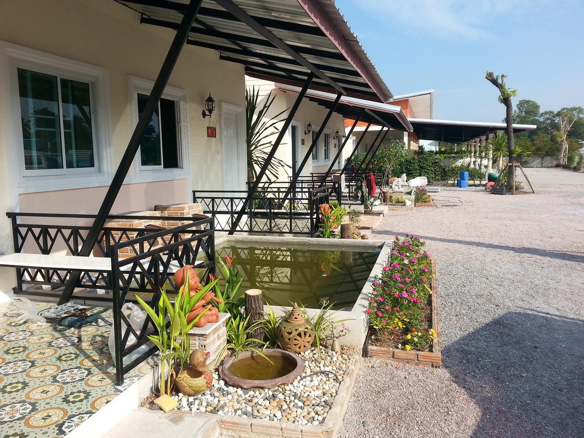 Fancy Carp Resort Cha-Am Exterior foto