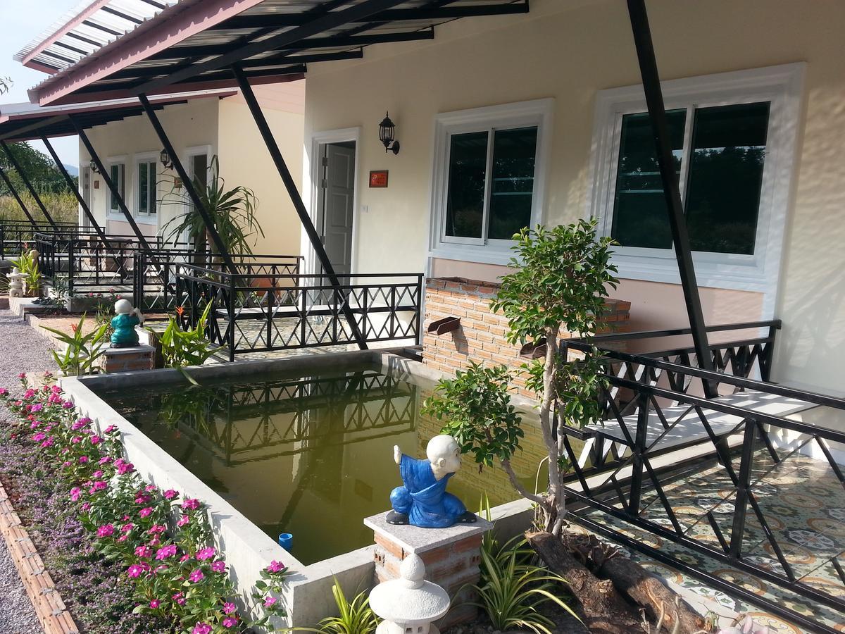 Fancy Carp Resort Cha-Am Exterior foto