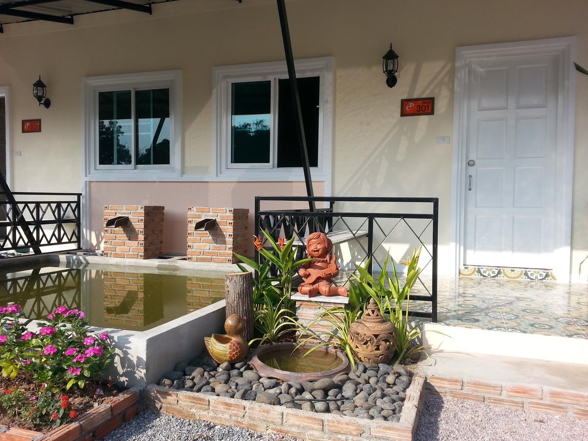 Fancy Carp Resort Cha-Am Exterior foto