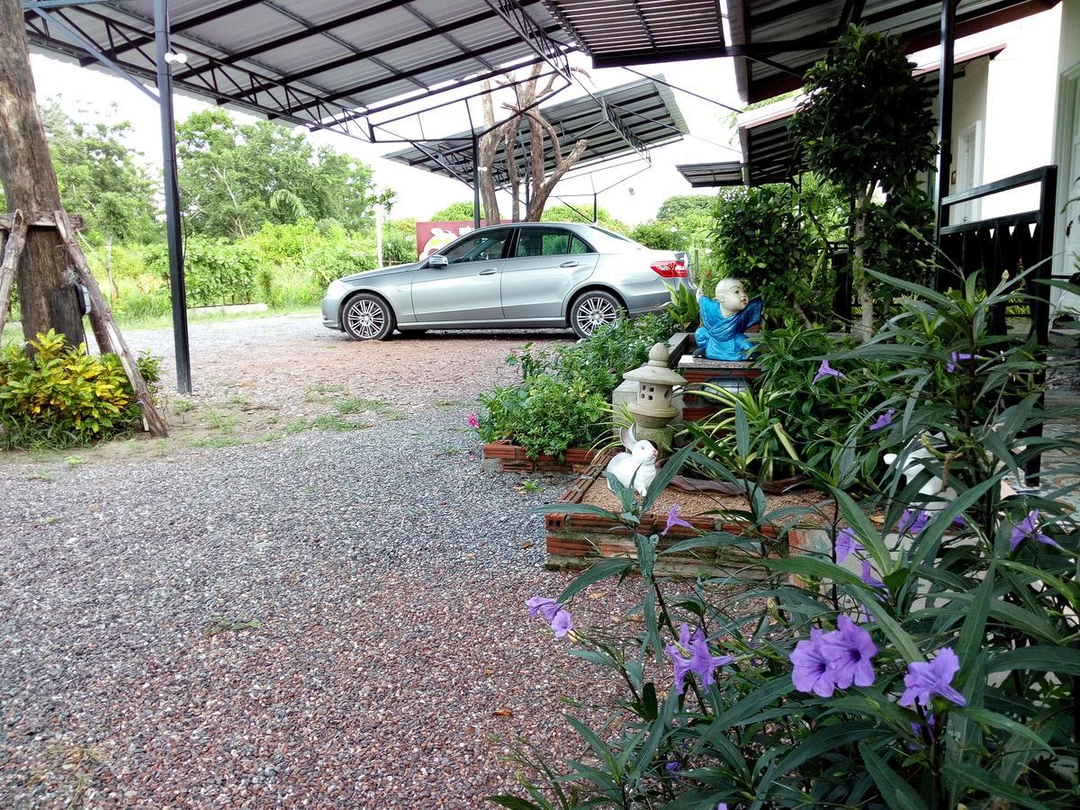 Fancy Carp Resort Cha-Am Exterior foto